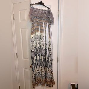 Lace ruffled tube top maxi